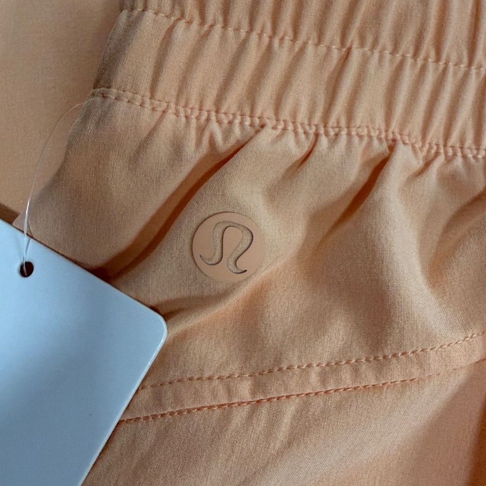 NWT Lululemon Swift Wide-Leg Mid-Rise Pant - Picture 7 of 8